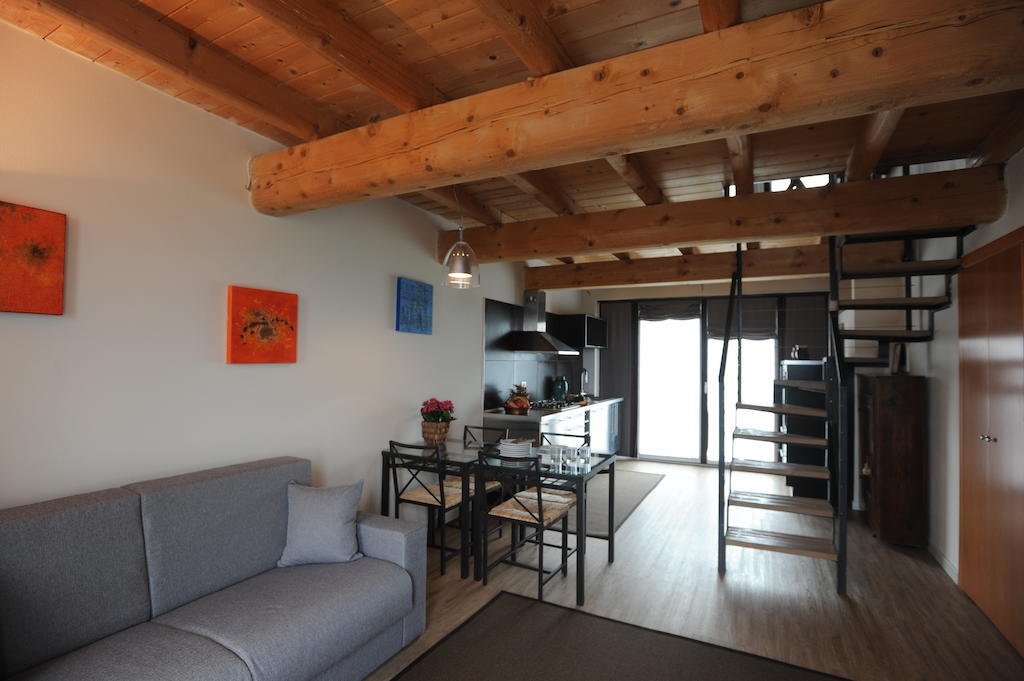 Monte Maino Bed & Breakfast Desenzano del Garda Pokoj fotografie
