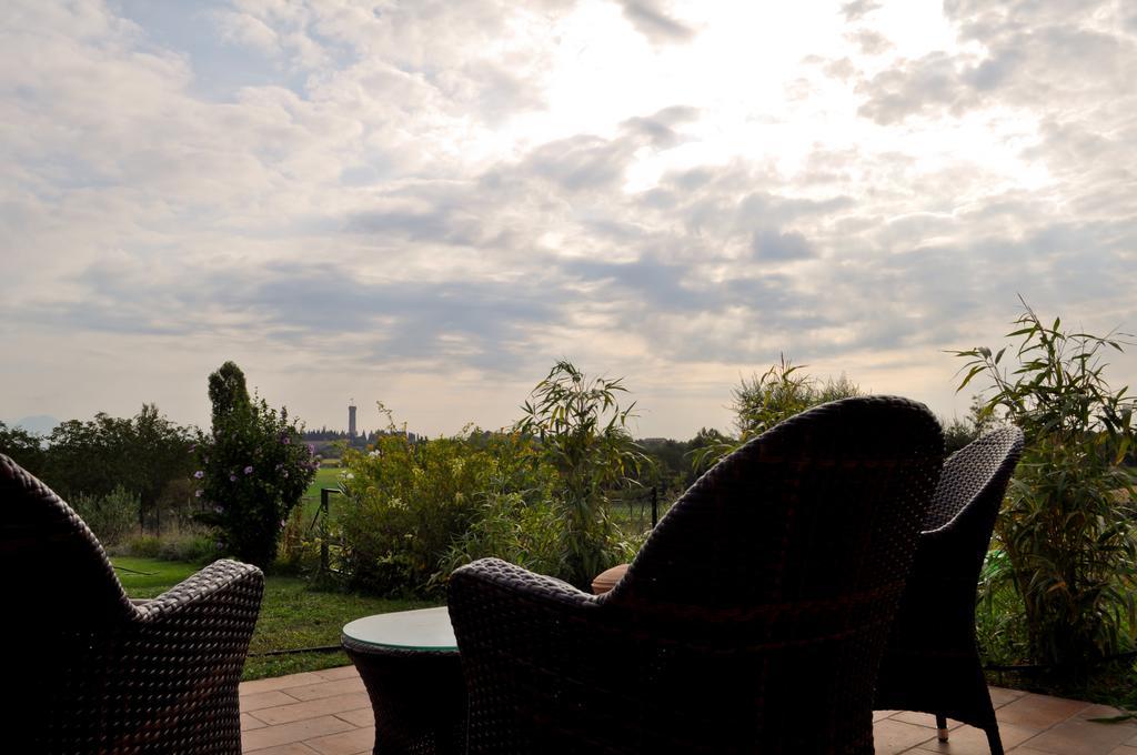 Monte Maino Bed & Breakfast Desenzano del Garda Pokoj fotografie